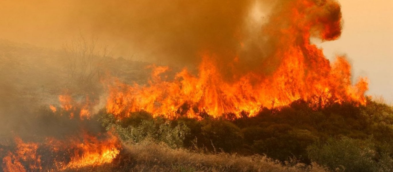 Εκδηλώθηκε και δεύτερη πυρκαγιά στην Αχαΐα